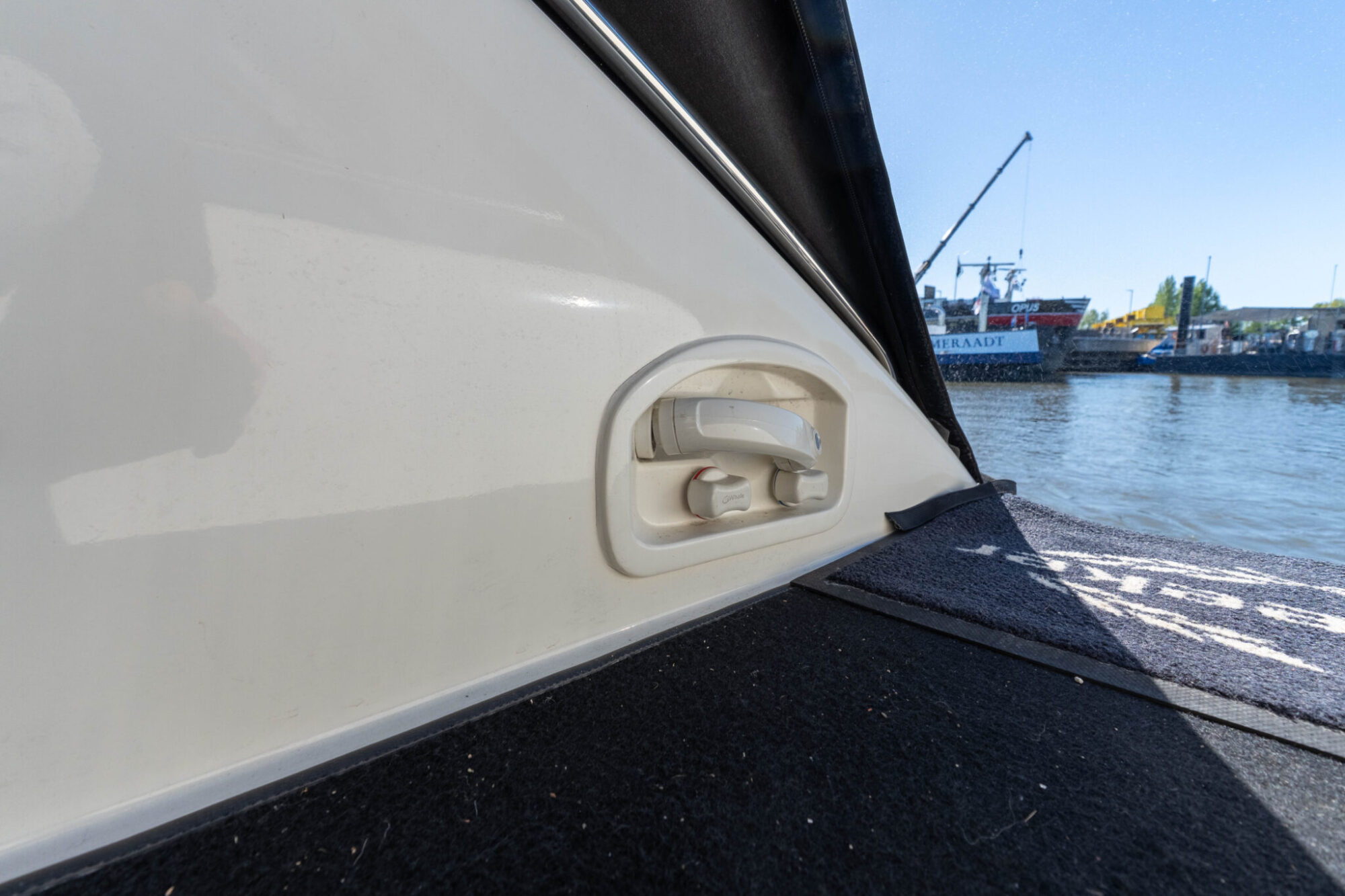 Sunseeker Camarque 47 Cabrio — foto 35 van 48
