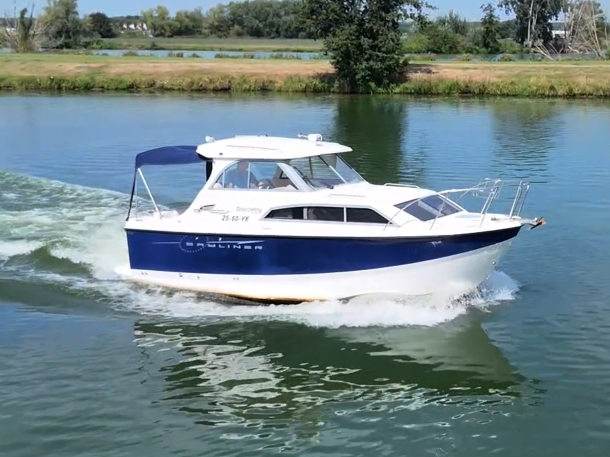 Bayliner 246 Discovery
