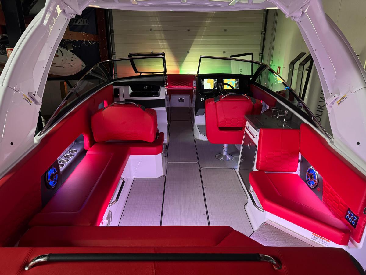 Four Winns H9 Bowrider — foto 27 van 31