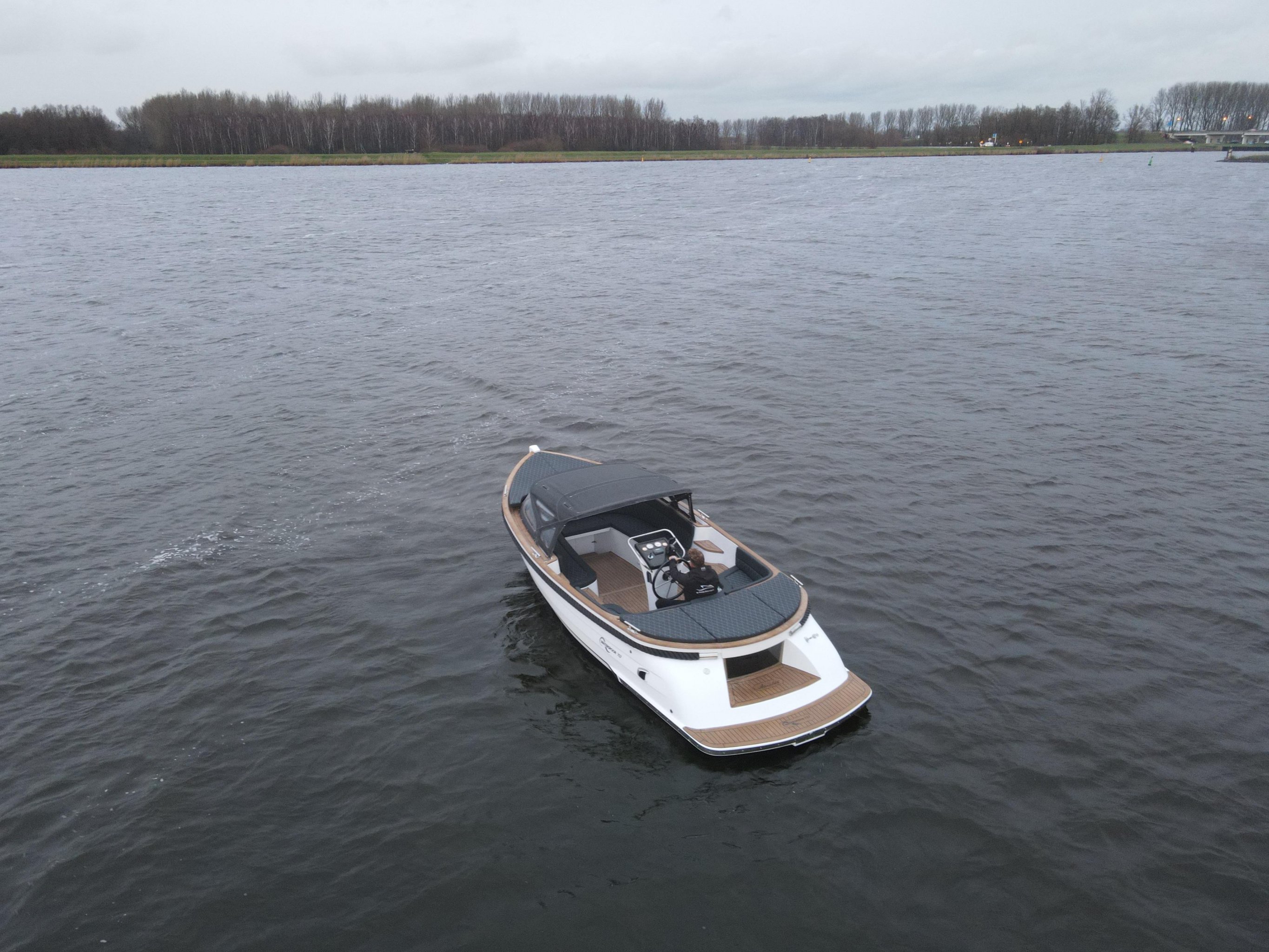 Waterspoor 717Outboard — foto 7 van 8