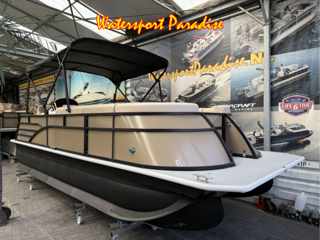 Funcruiser Pontoon 650 - NIEUW — foto 1 van 14