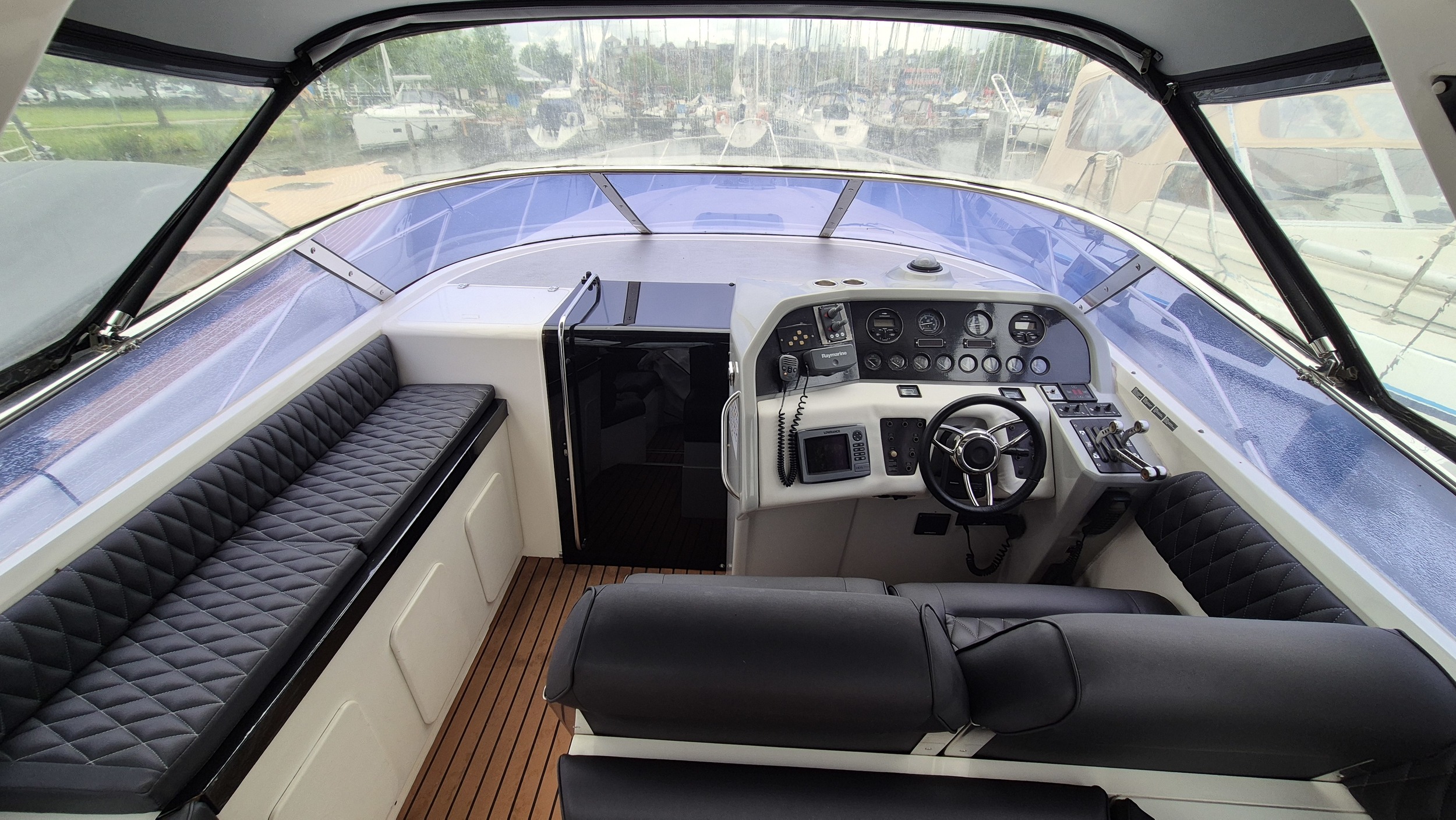 Sunseeker 38 Martinique — foto 14 van 52