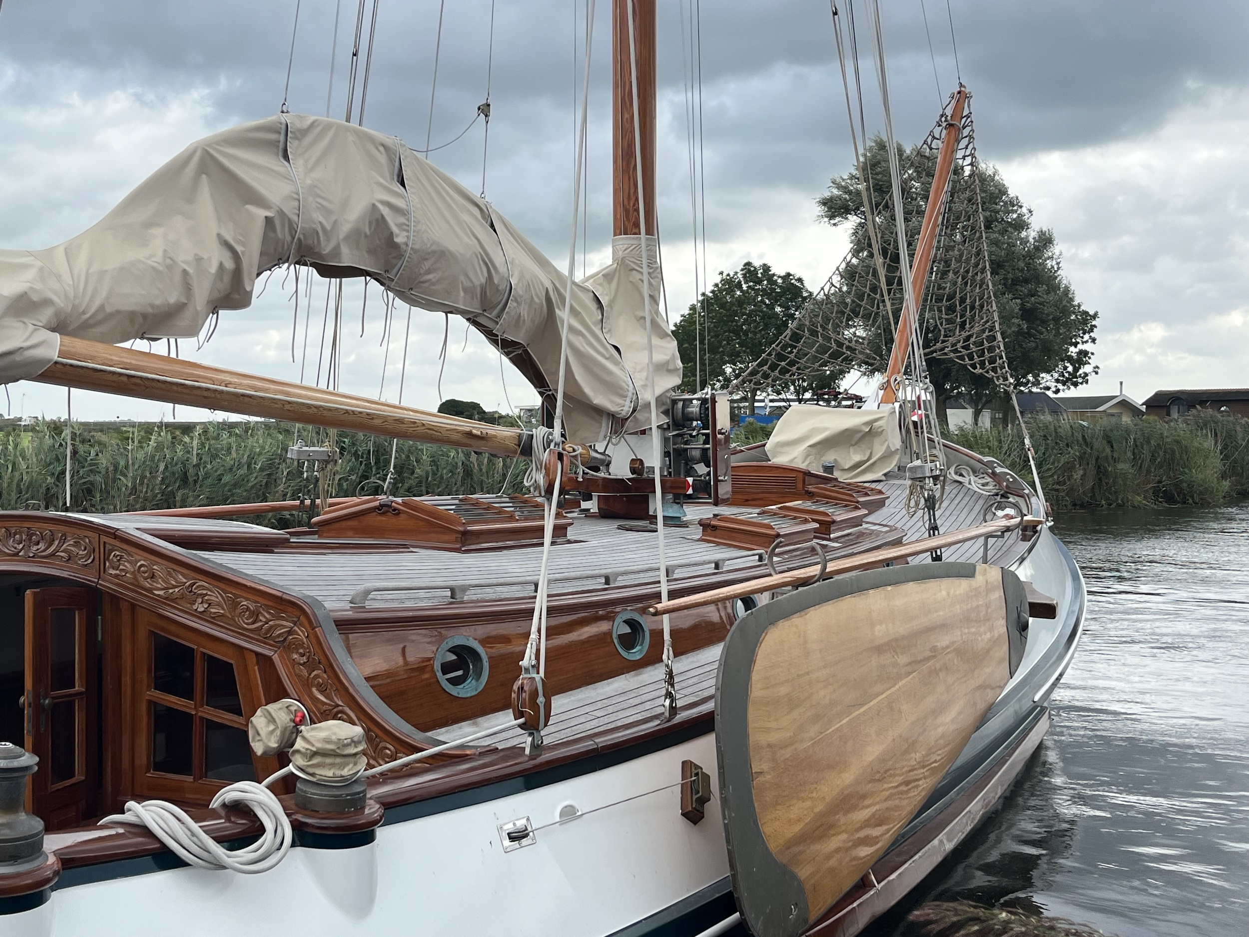 Lemsteraak Gouden Leeuw - Roefaak Hoek Design — foto 7 van 59