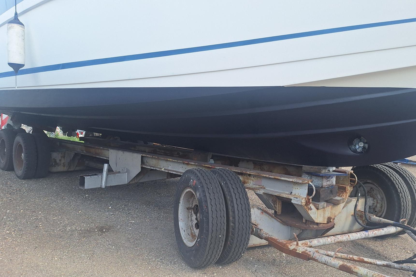 Bavaria 42 HT Sport IPS-500 - hydraulic platform — foto 41 van 42
