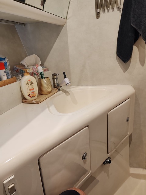 Enterprise Marine Sunquest 38 - BluYachting — foto 11 van 12