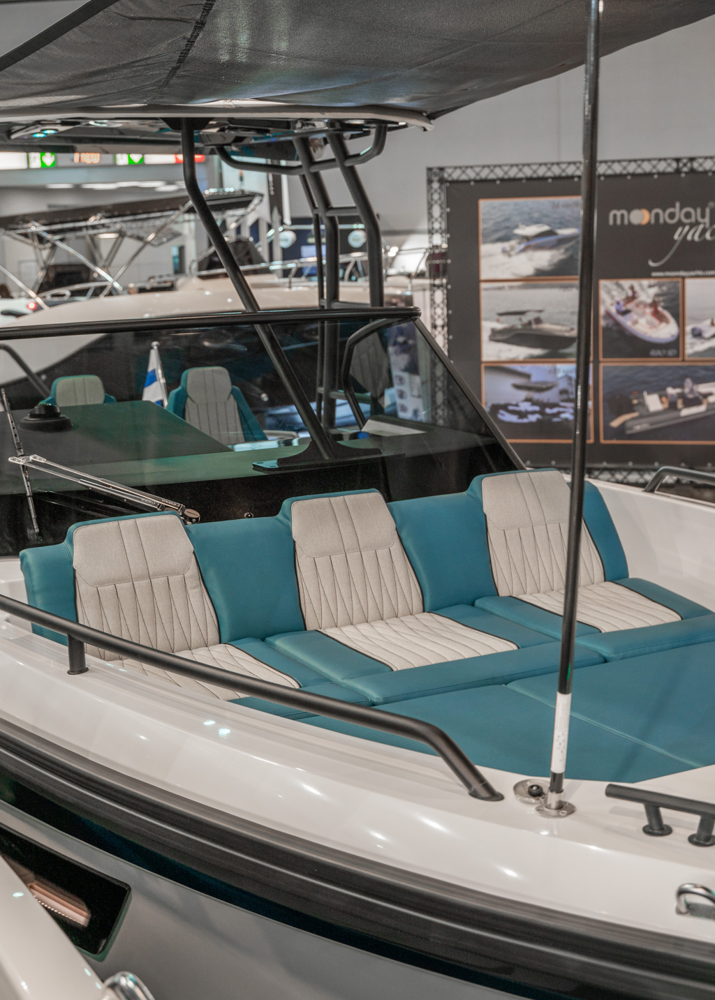 Quarken 27 T-TOP V2 ONYX (prijs Incl. Yamaha 300pk) — foto 17 van 25