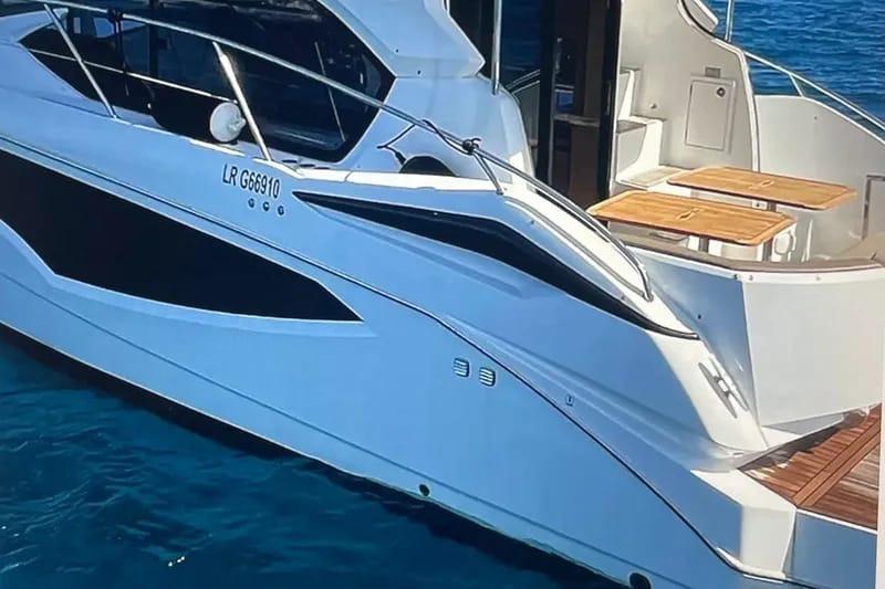 Galeon 360 Fly — foto 3 van 14