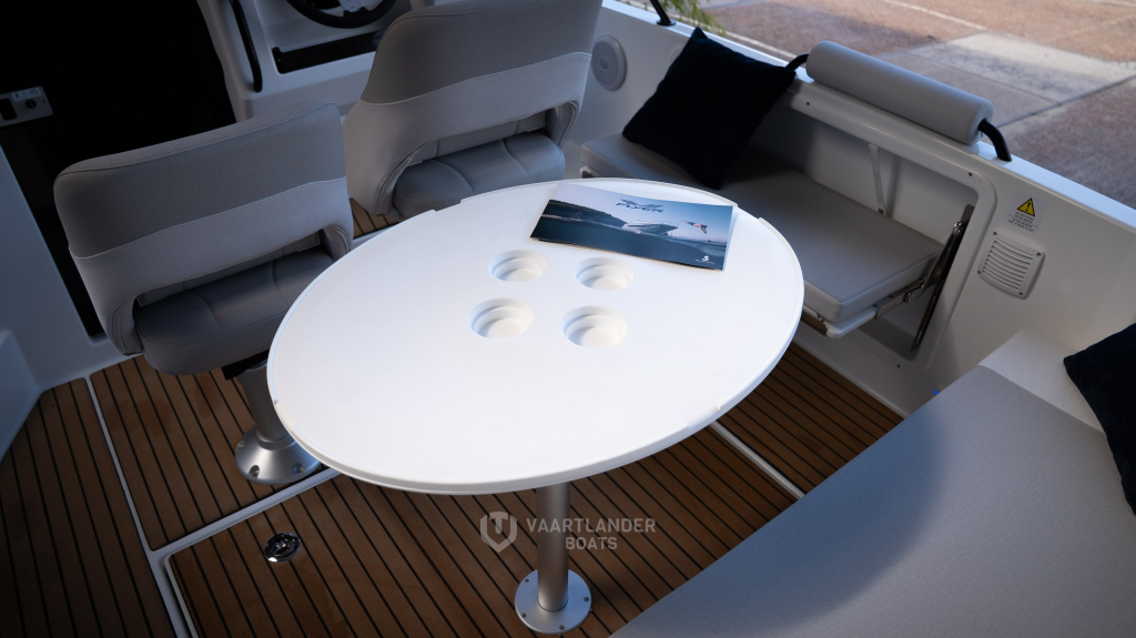 Beneteau Flyer 7 Sundeck | 200PK Honda IST | Pilot Edition — foto 28 van 30