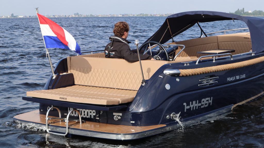 Primeur 610, 615, 620, 625, 710, 715, 700, 700 lounge, 850 cabin en KERSTS-EN OUDEJAARSSHOW