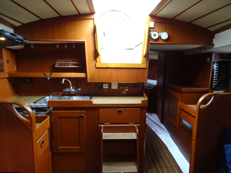 Hallberg Rassy 352 MKII — foto 9 van 45