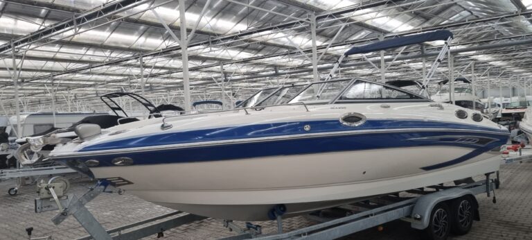 Glastron 255 — foto 2 van 11