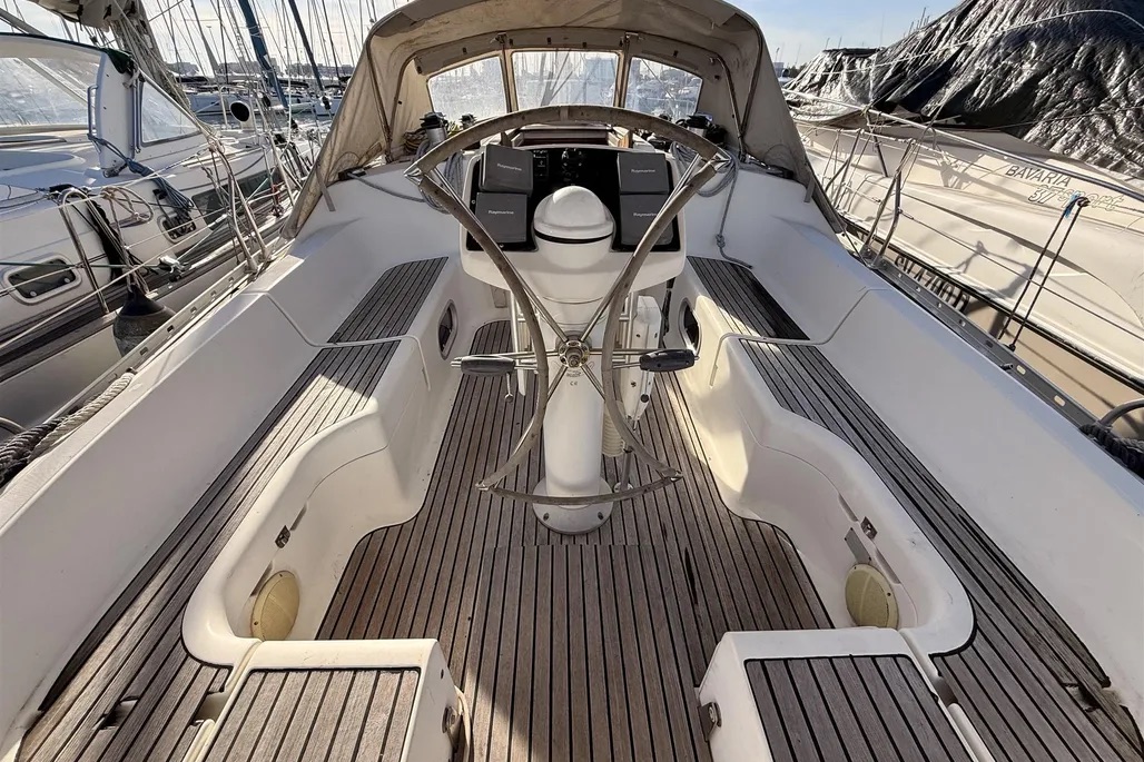 Jeanneau Sun Odyssey 42.2 - BluYachting — foto 12 van 12