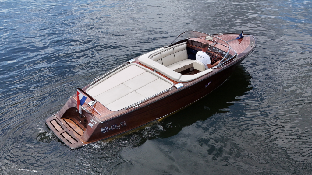 Boesch 750 Portofino De Luxe — foto 6 van 28