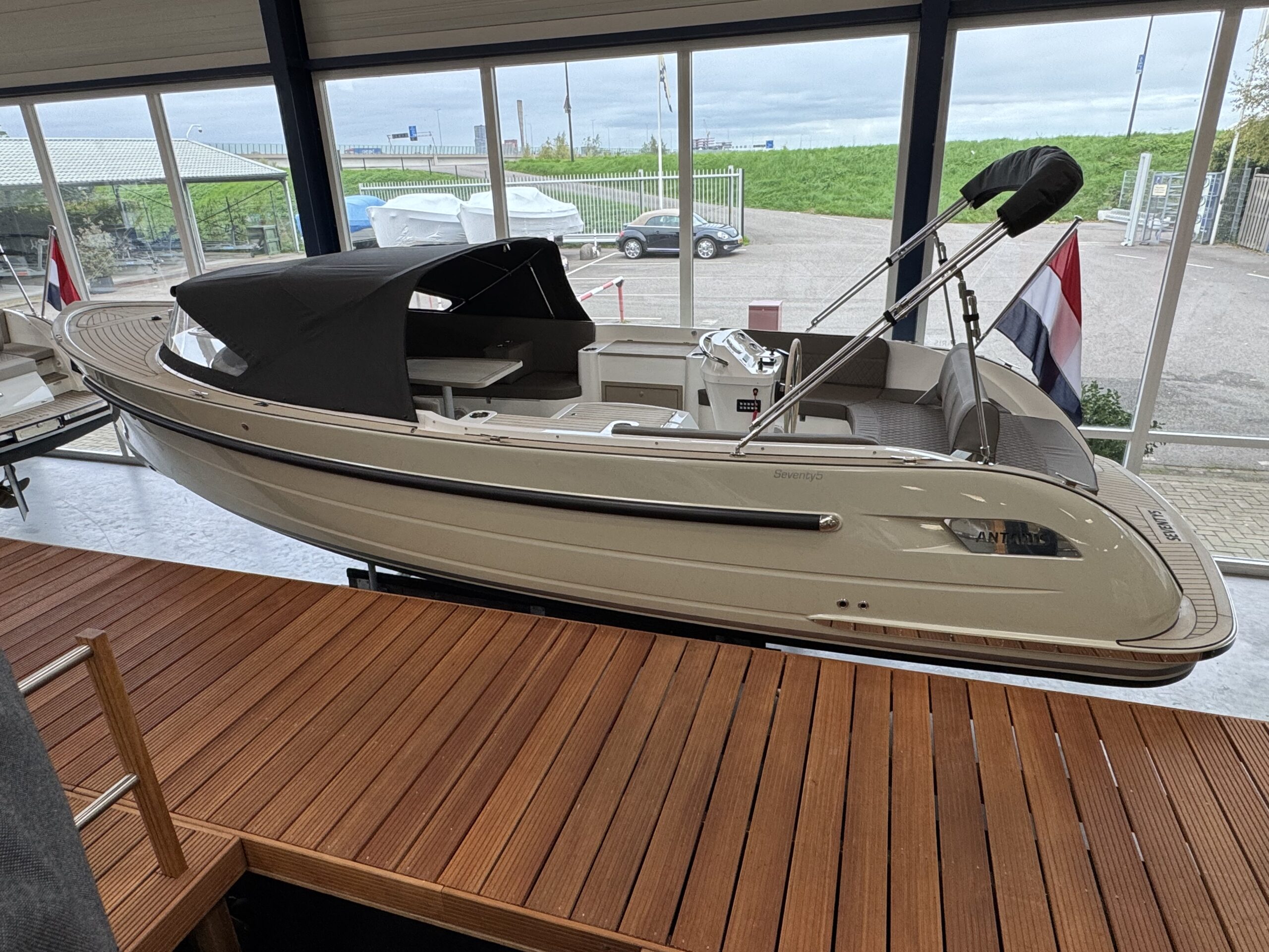 Antaris Seventy5 (op voorraad) — foto 2 van 21