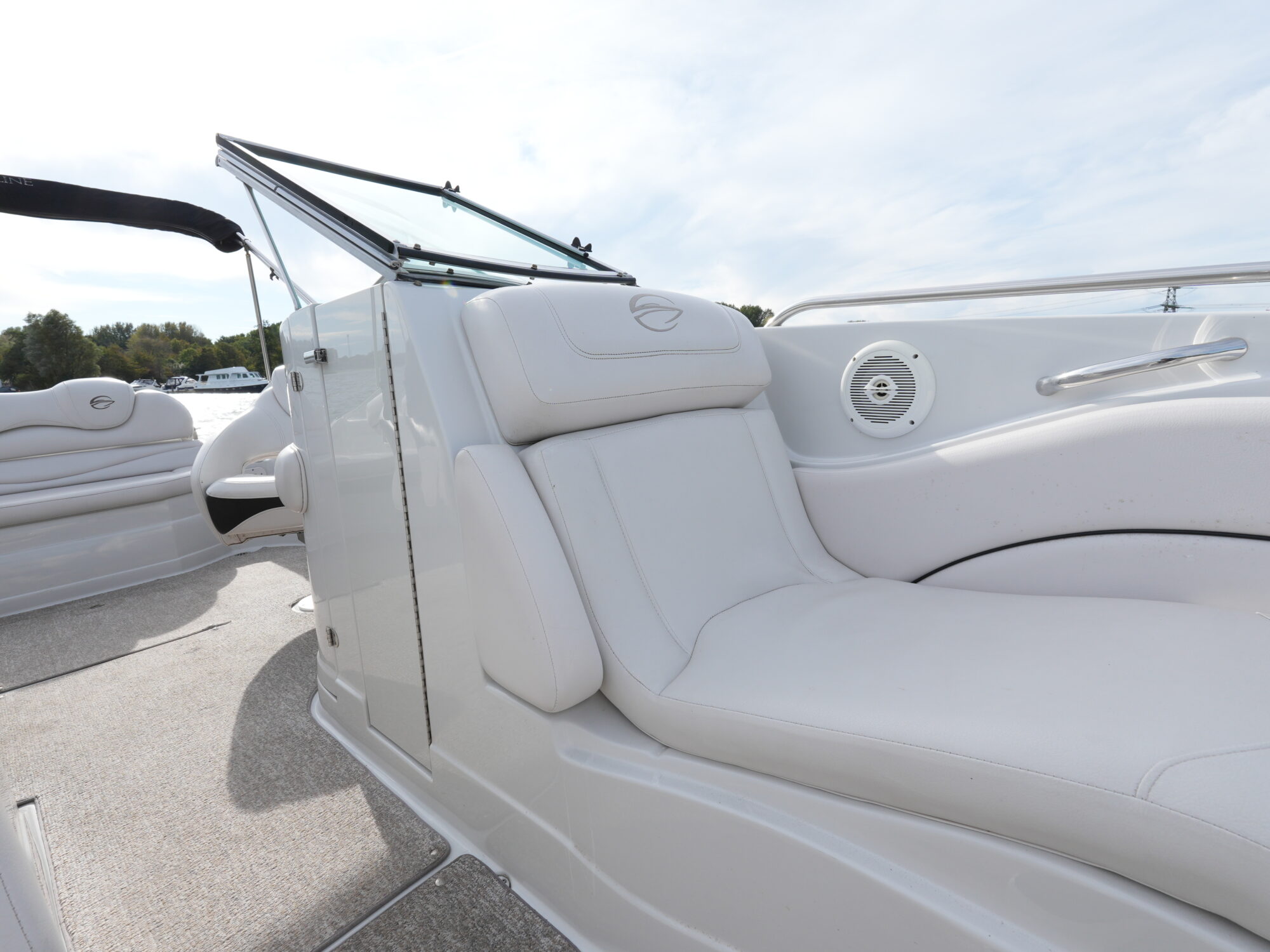 Crownline 265 SS — foto 12 van 30