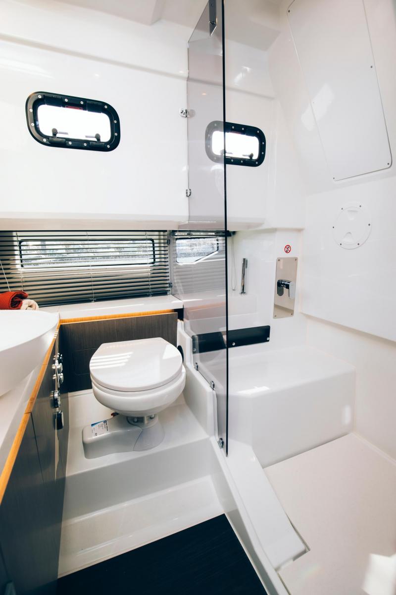 WELLCRAFT 38 EXPLORER — foto 21 van 30