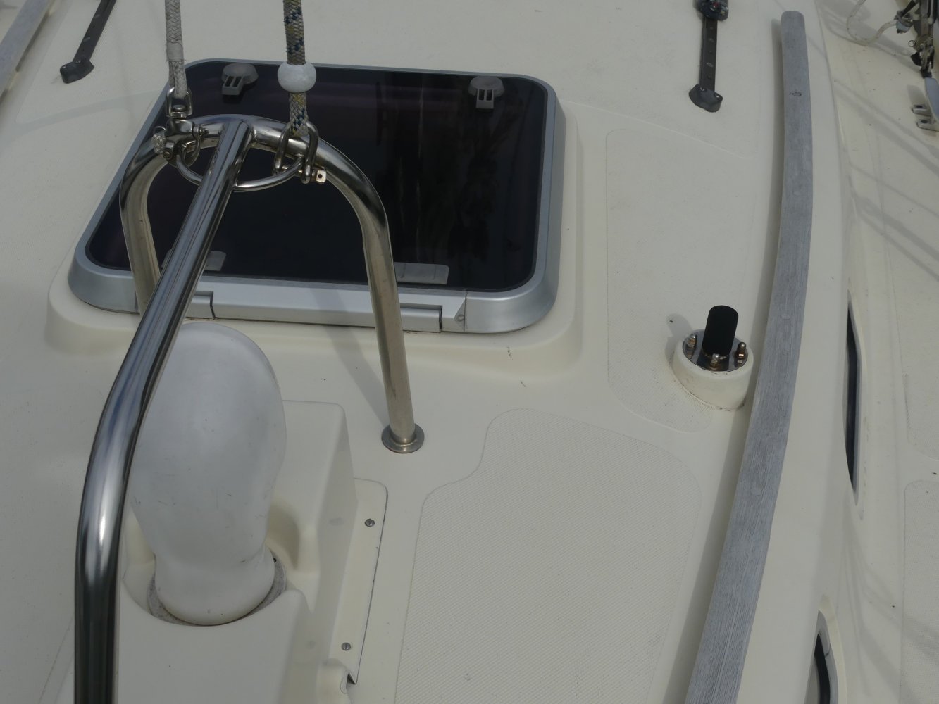 Yanmar Vancouver - Sailing Yacht - GRP (Polyester) - 1997 - € 39.500 — foto 11 van 11