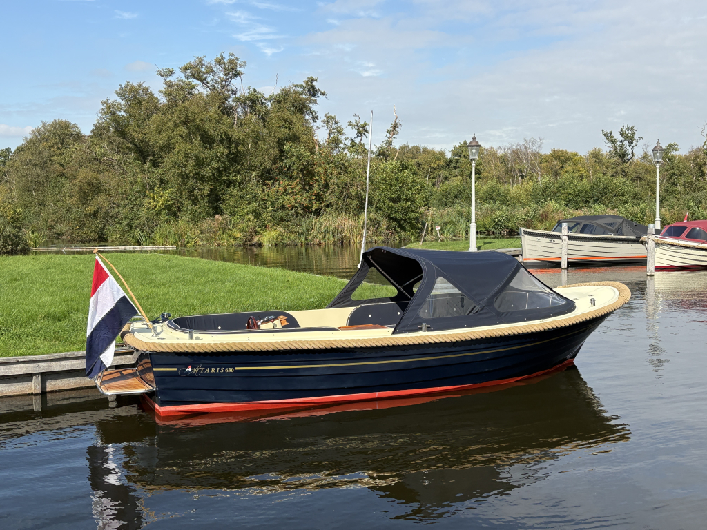 Antaris 630 + Boegschroef  — foto 1 van 11
