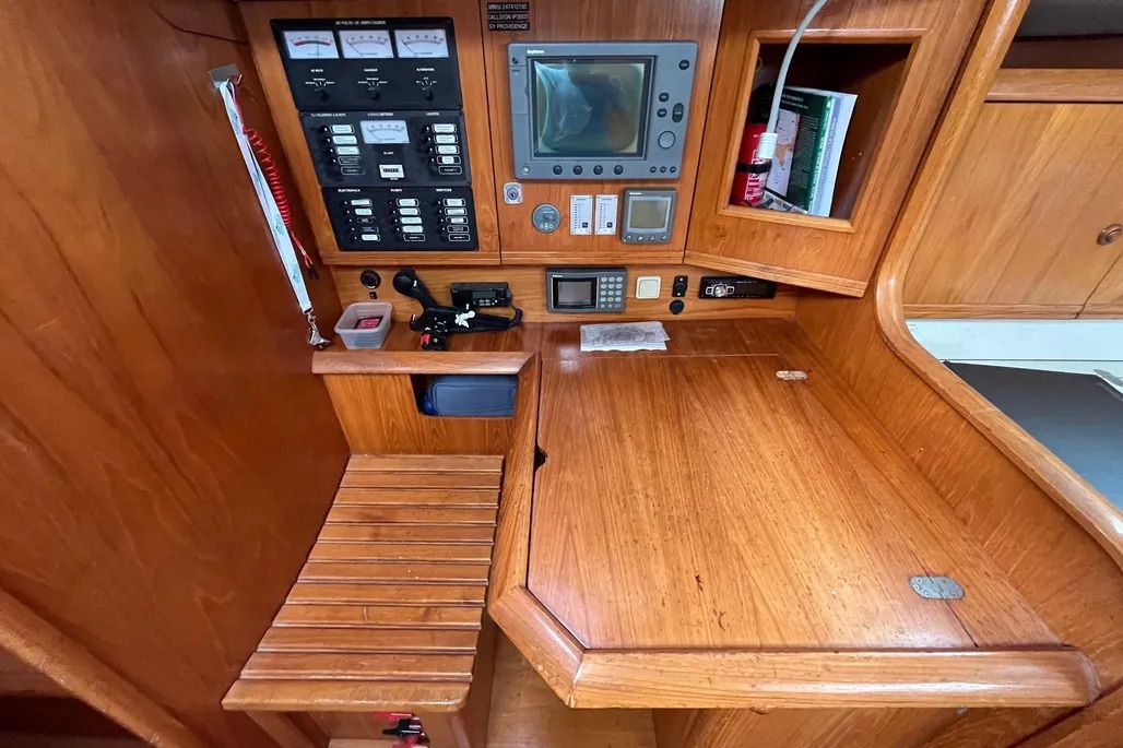 Jeanneau Sun Odyssey 42.2 - BluYachting — foto 6 van 12