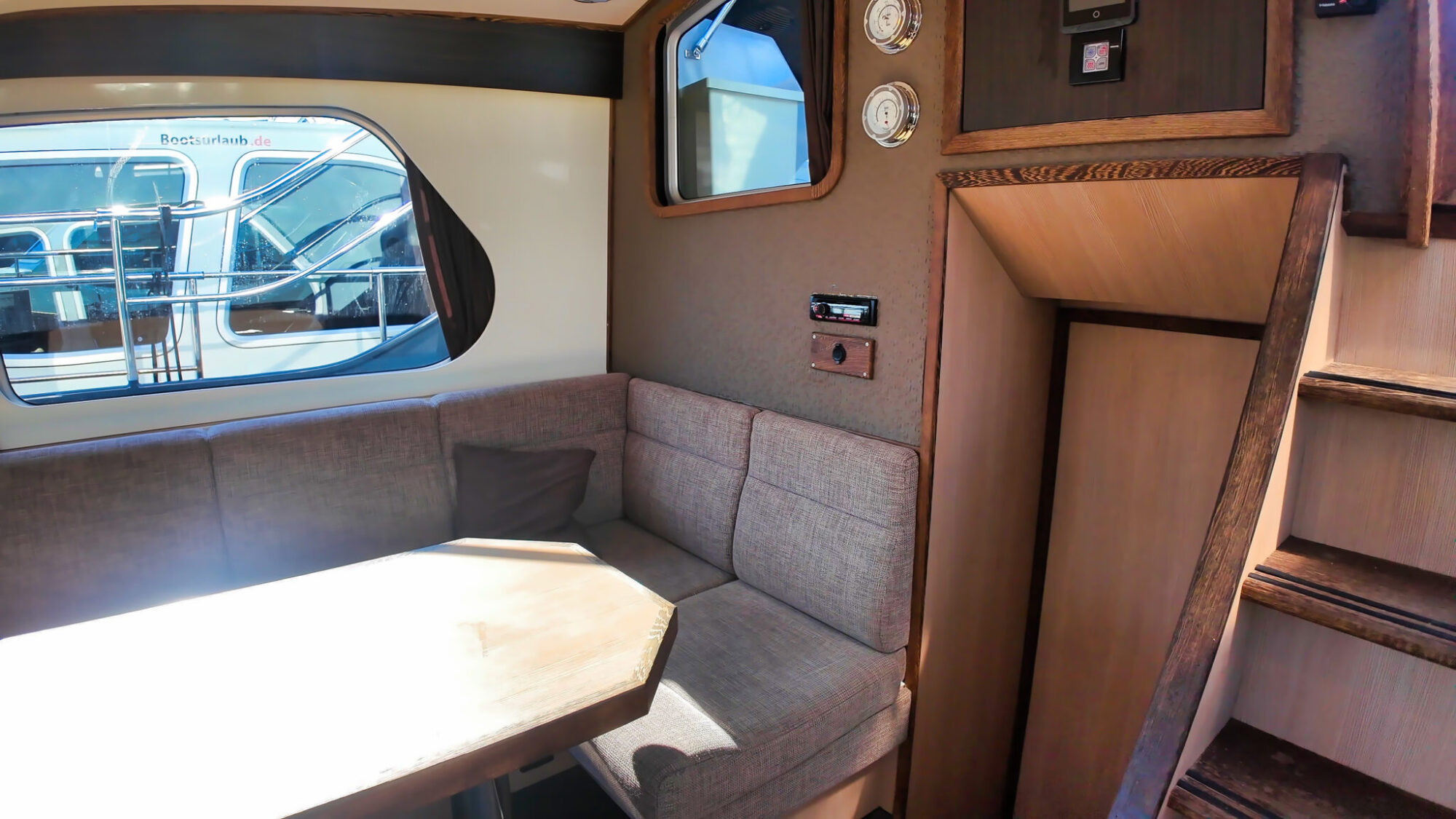 Aventura 43 AK Cabrio — foto 16 van 44