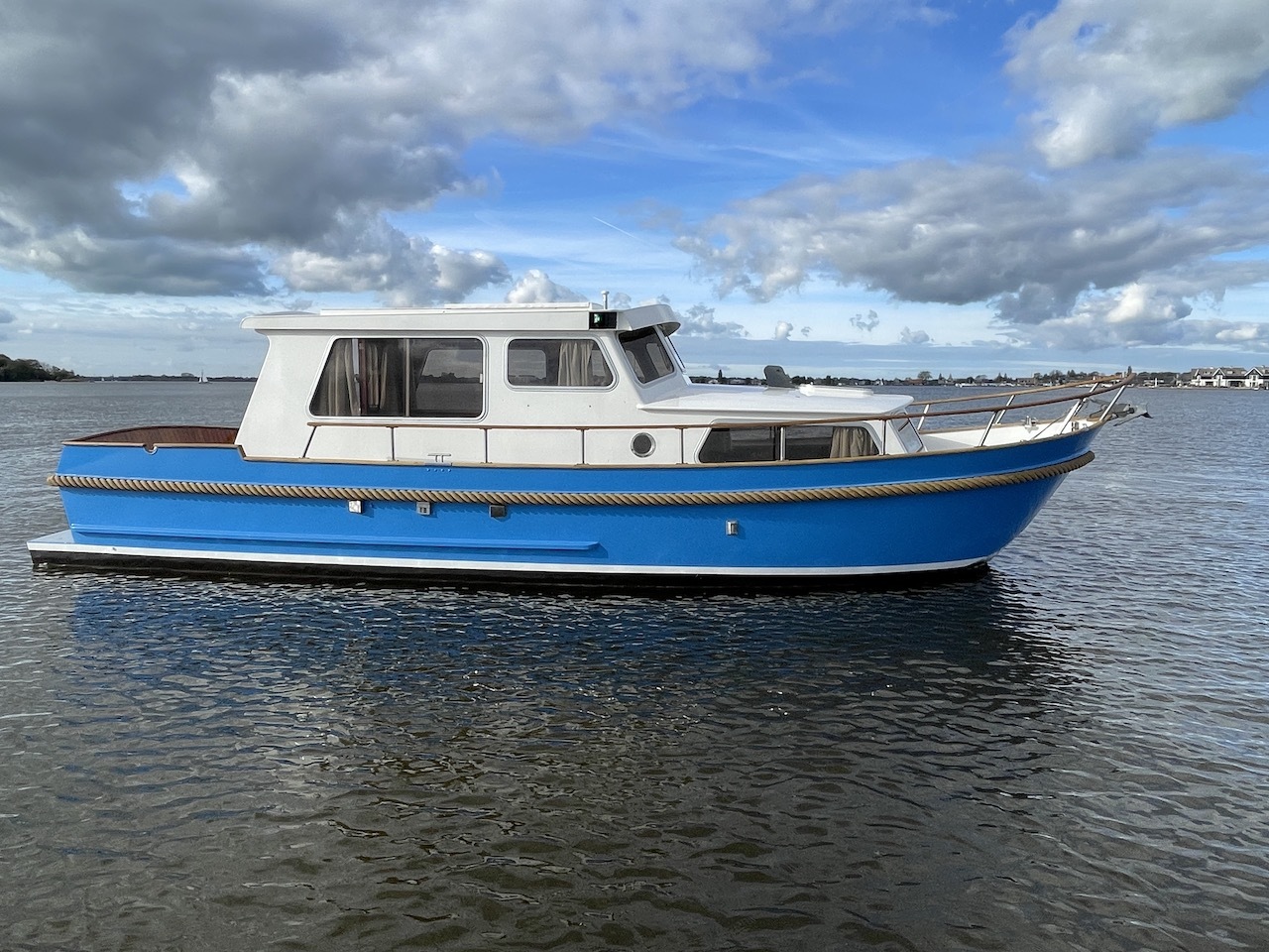 Crown 970 Ok — foto 4 van 18