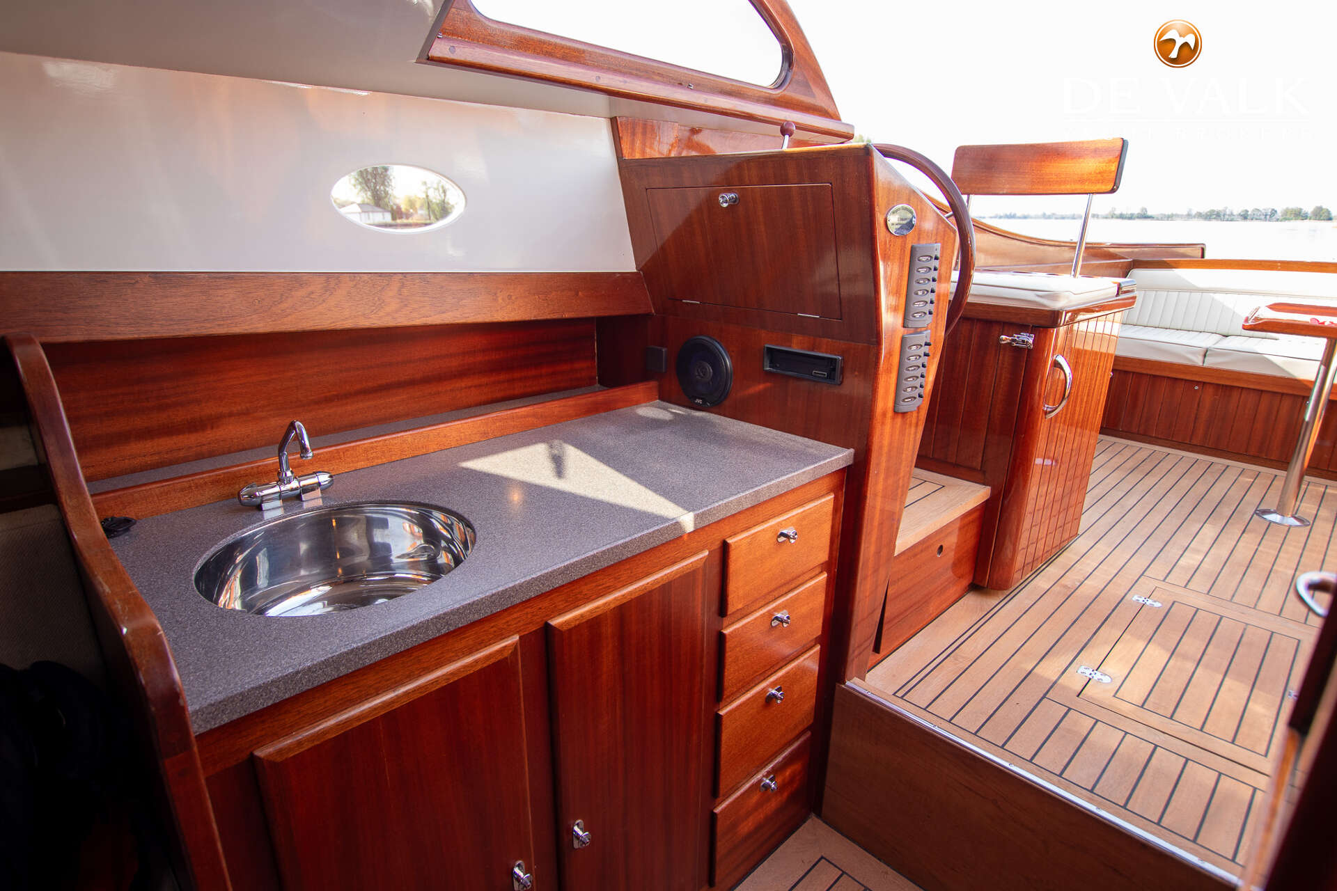 Brandaris Barkas 1100 Cabin — foto 33 van 39