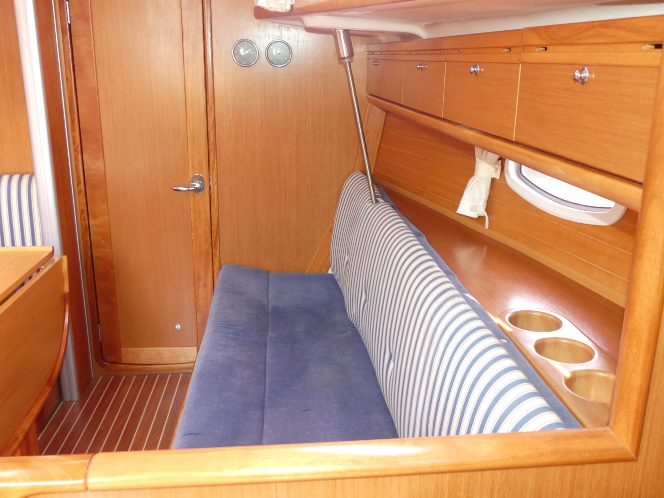 Bavaria - Sailing Yacht - GRP (Polyester) - 2009 - € 54.500 — foto 10 van 11