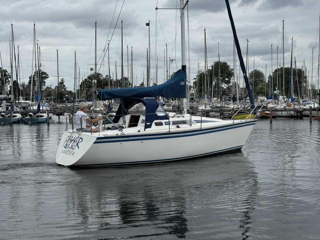 Hunter 28.5 — foto 31 van 44