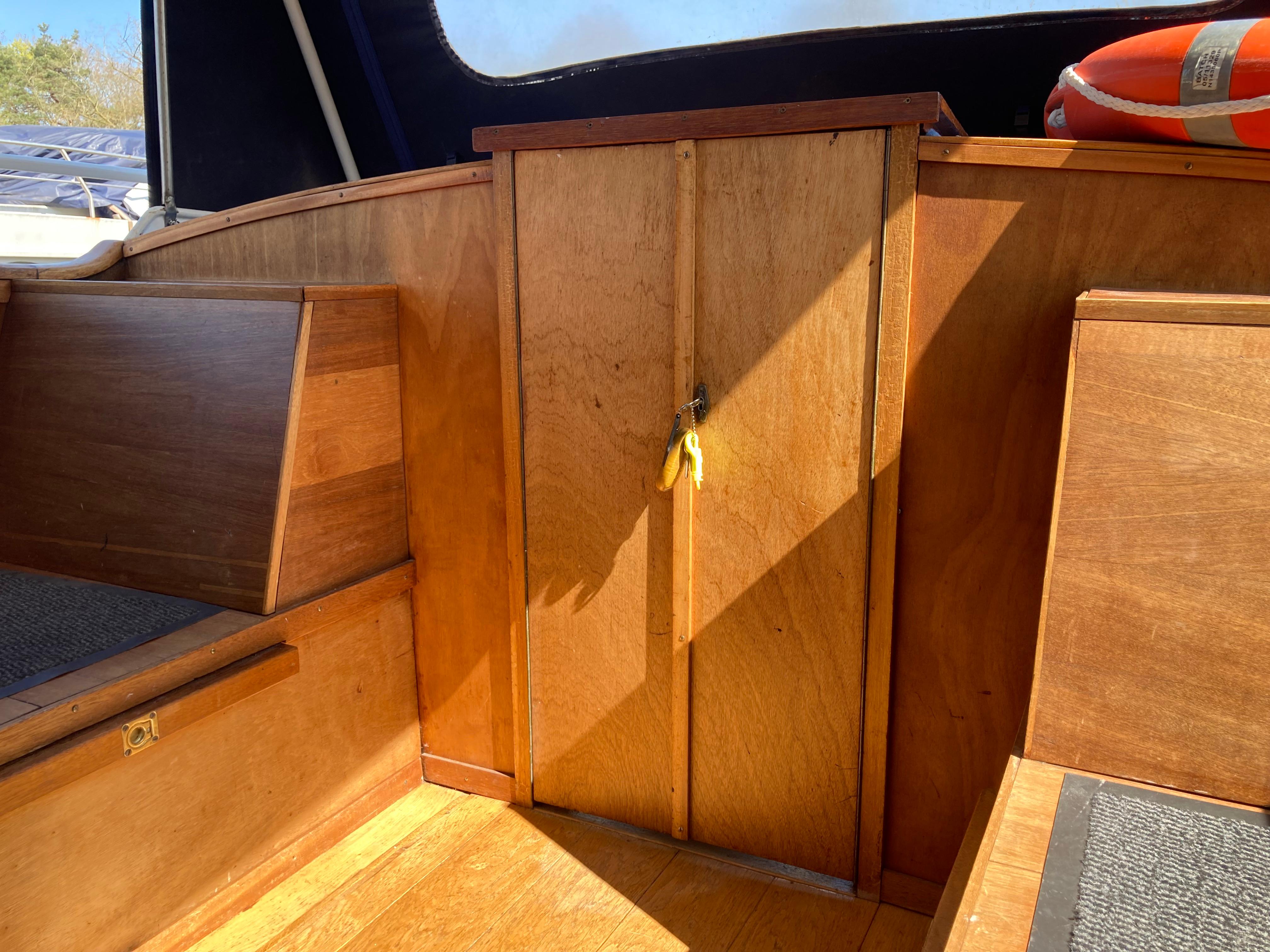 Motor Yacht Super Favorite AK 9.40 — foto 19 van 44