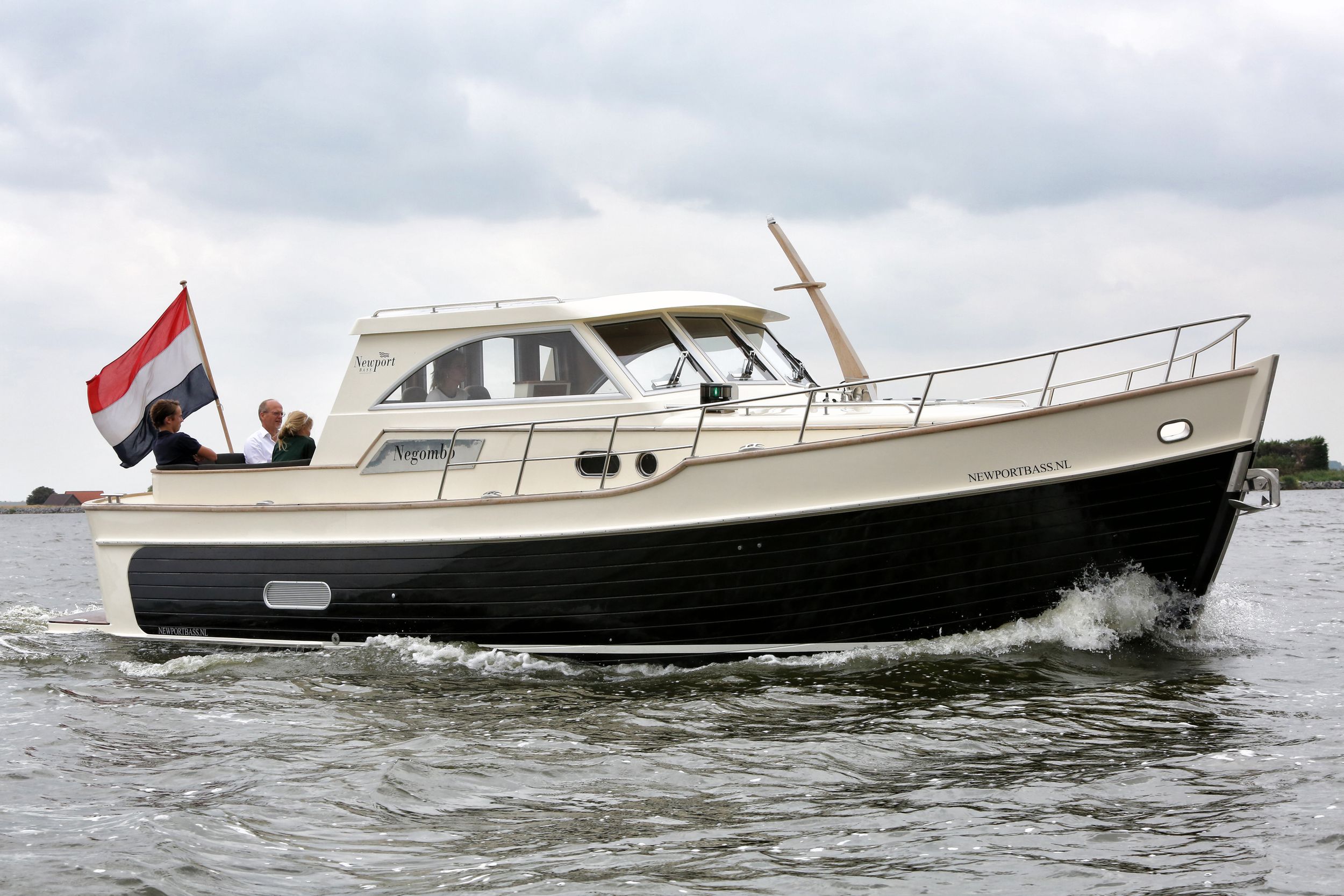 Menken Newport Bass — foto 11 van 18