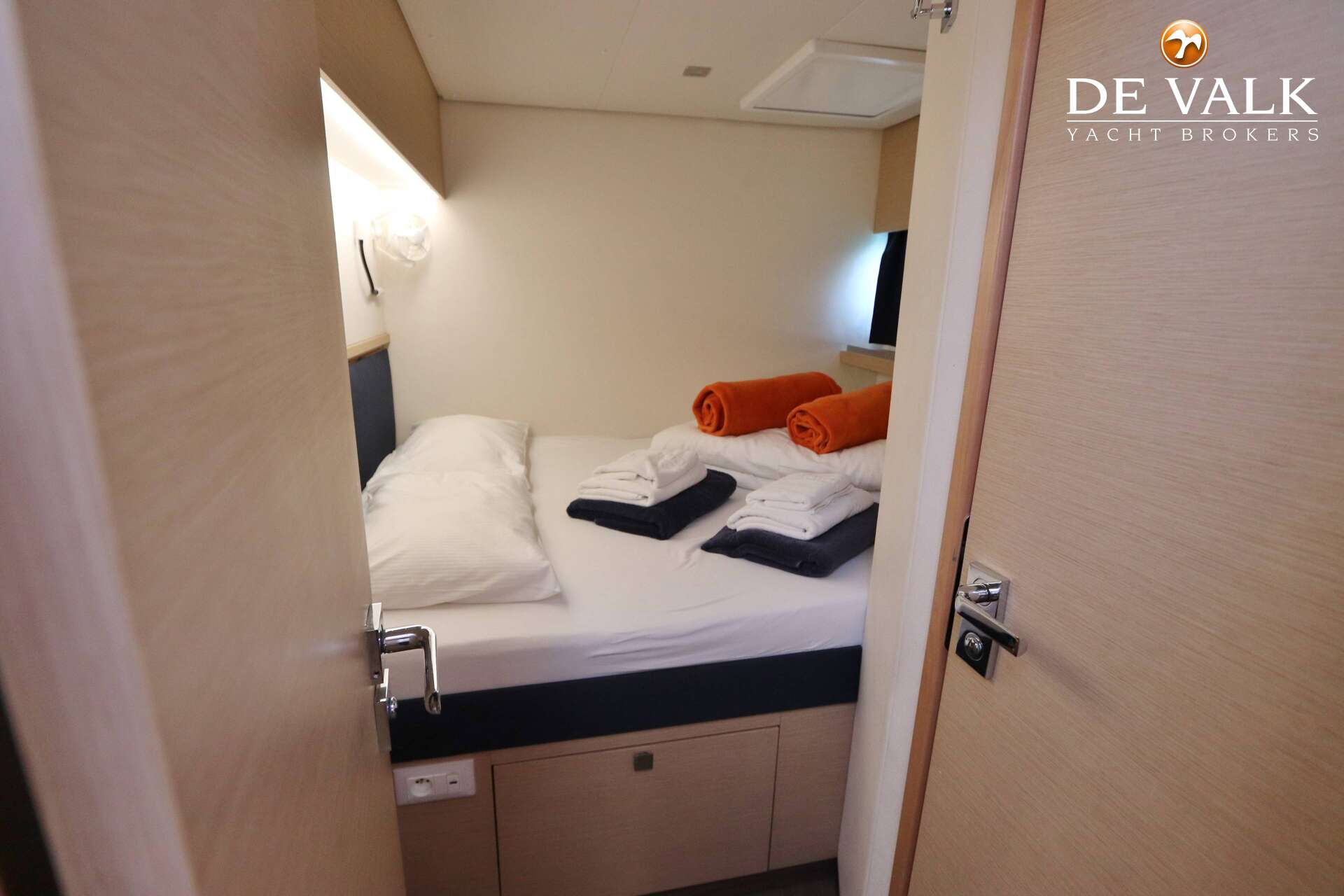 Fountaine Pajot Saba 50 — foto 32 van 37