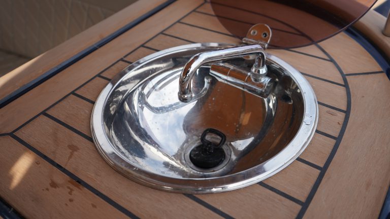 Waterspoor  808 – Unieke occasion - 195 pk Vetus Diesel — foto 17 van 19
