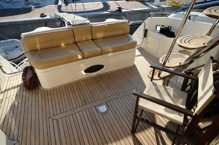 Azimut 52 — foto 2 van 3