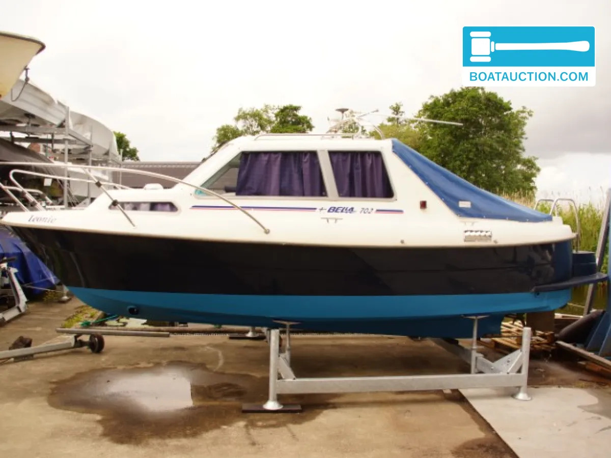 Bella 702 nu in de online veiling. — foto 5 van 79
