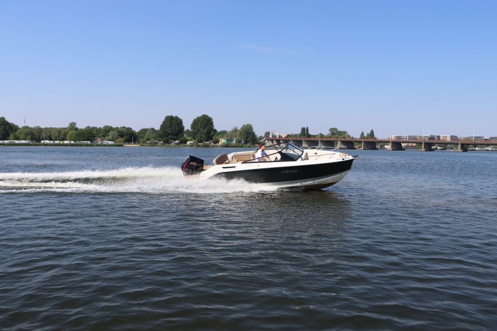 Quicksilver 675 Bowrider — foto 6 van 33