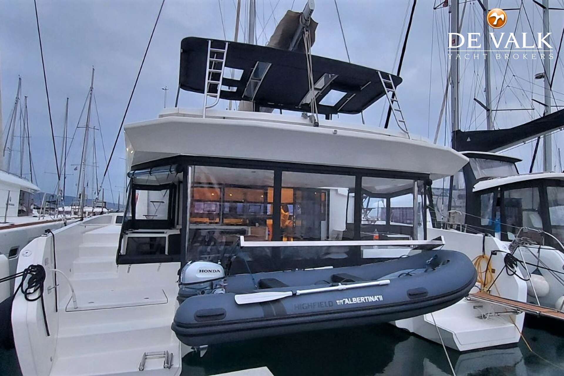 Dufour Catamaran 48 — foto 5 van 44