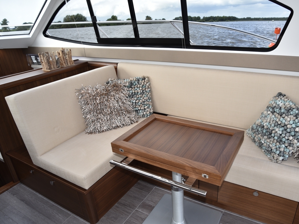 Haines 32 Offshore — foto 4 van 23