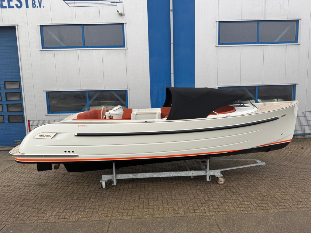 Antaris Seventy5 met Vetus 52 pk — foto 8 van 31