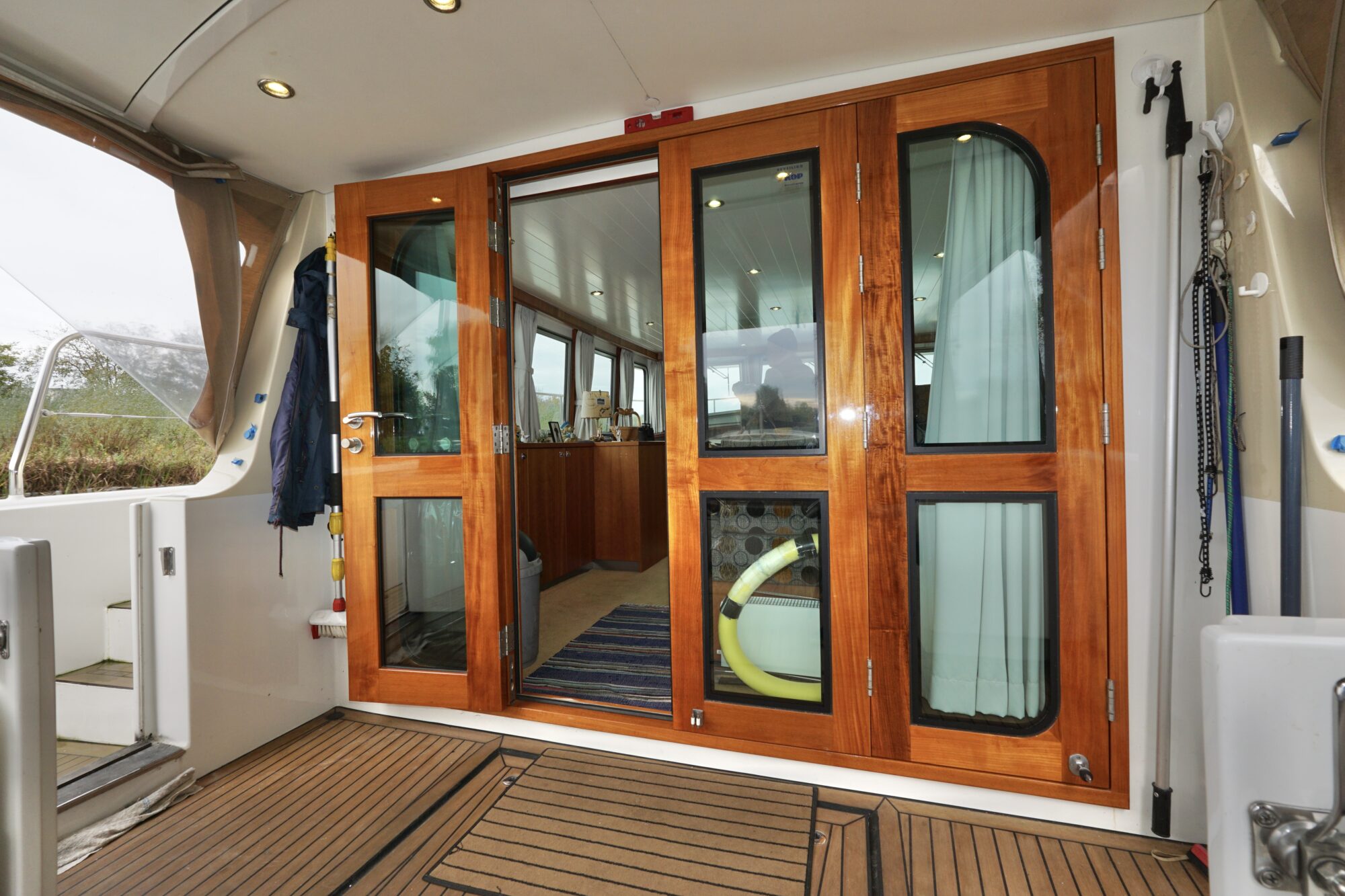 Serious Yachts Gently Low Bridge 45 Sedan — foto 47 van 74