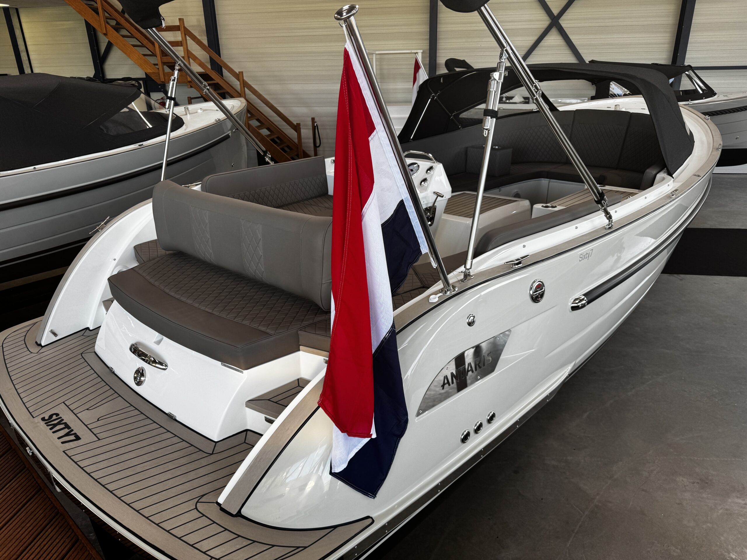 Antaris Sixty7 (op voorraad) — foto 3 van 14