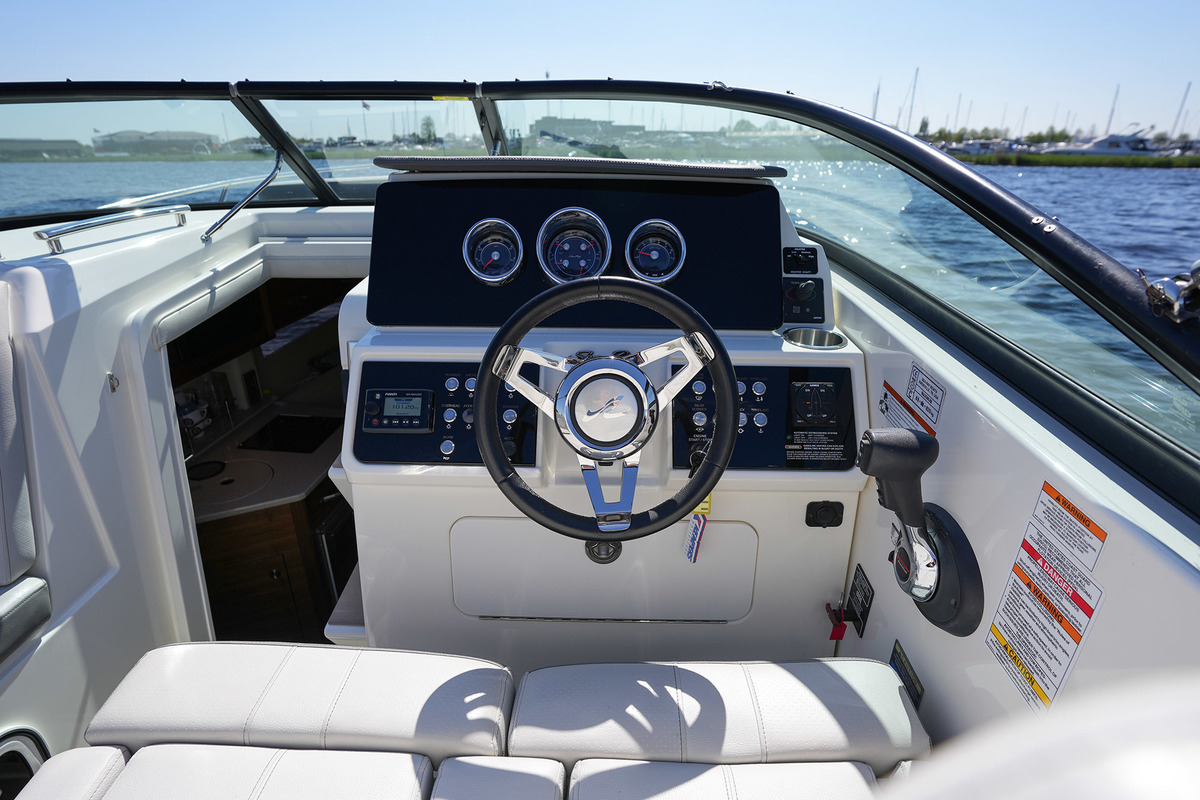 Sea Ray Sundancer 265 — foto 37 van 66