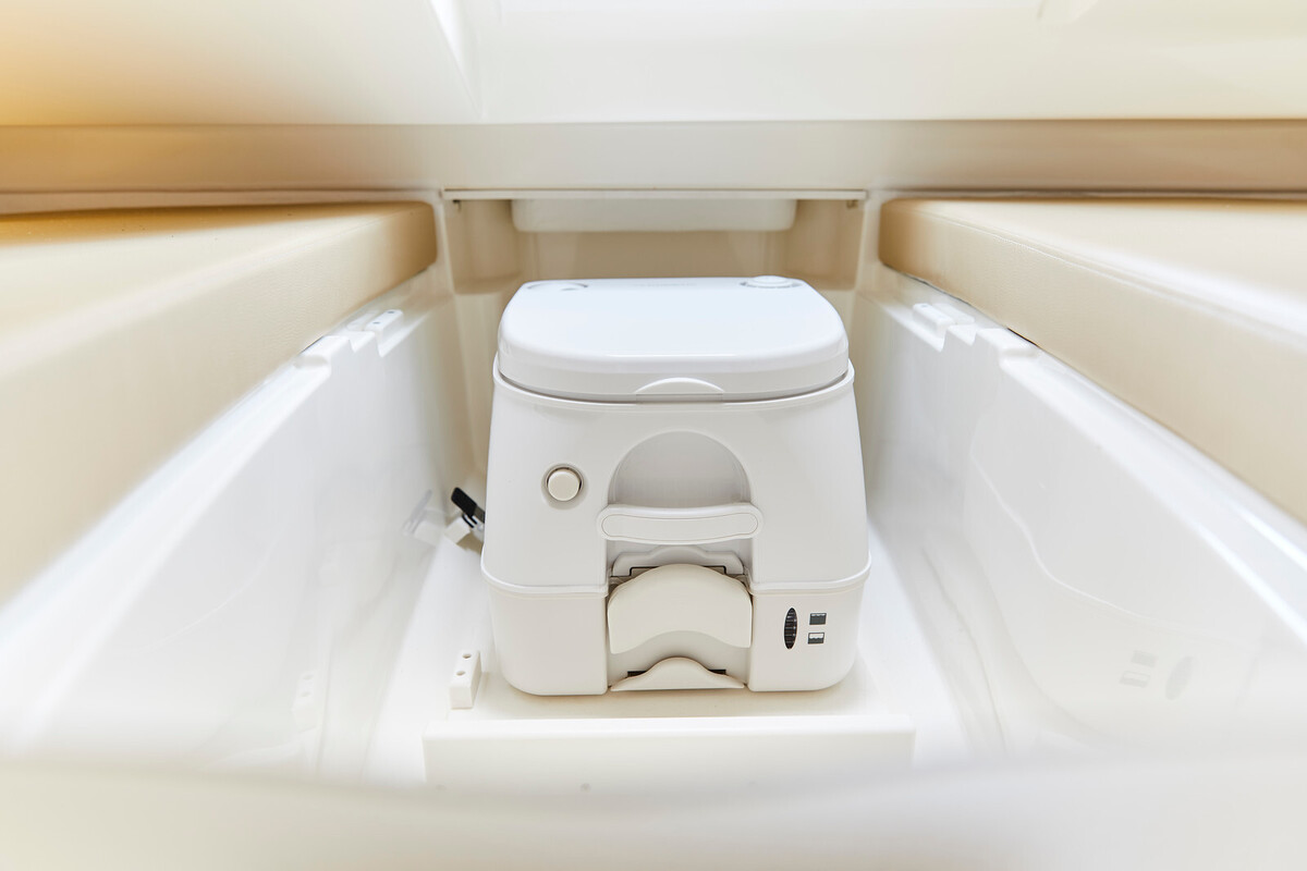 Sea Ray Sun Sport 230 OB — foto 11 van 20