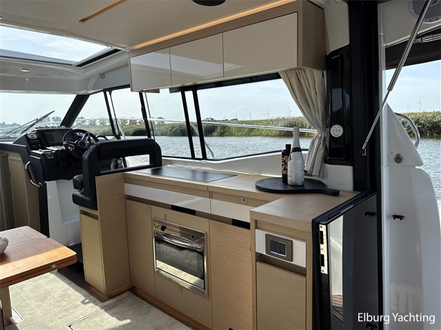 Jeanneau NC37 — foto 8 van 94