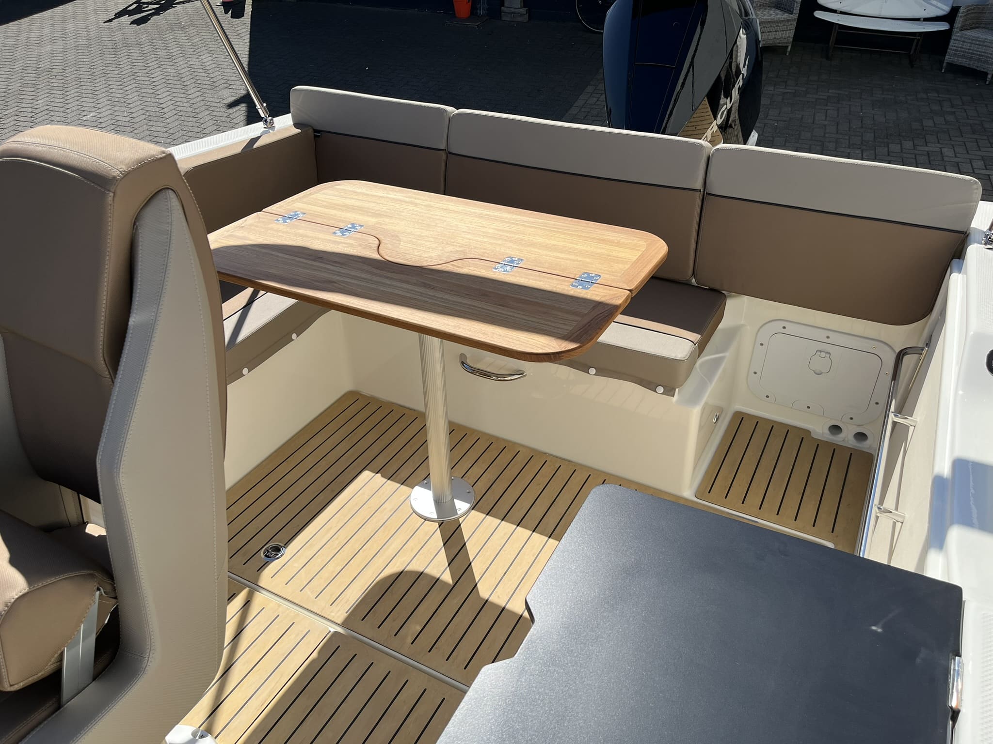 Quicksilver 755 Sundeck — foto 13 van 37