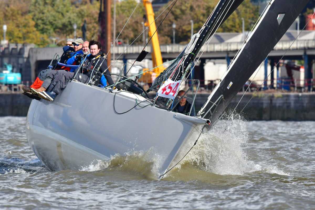 Rodman 42 — foto 31 van 33