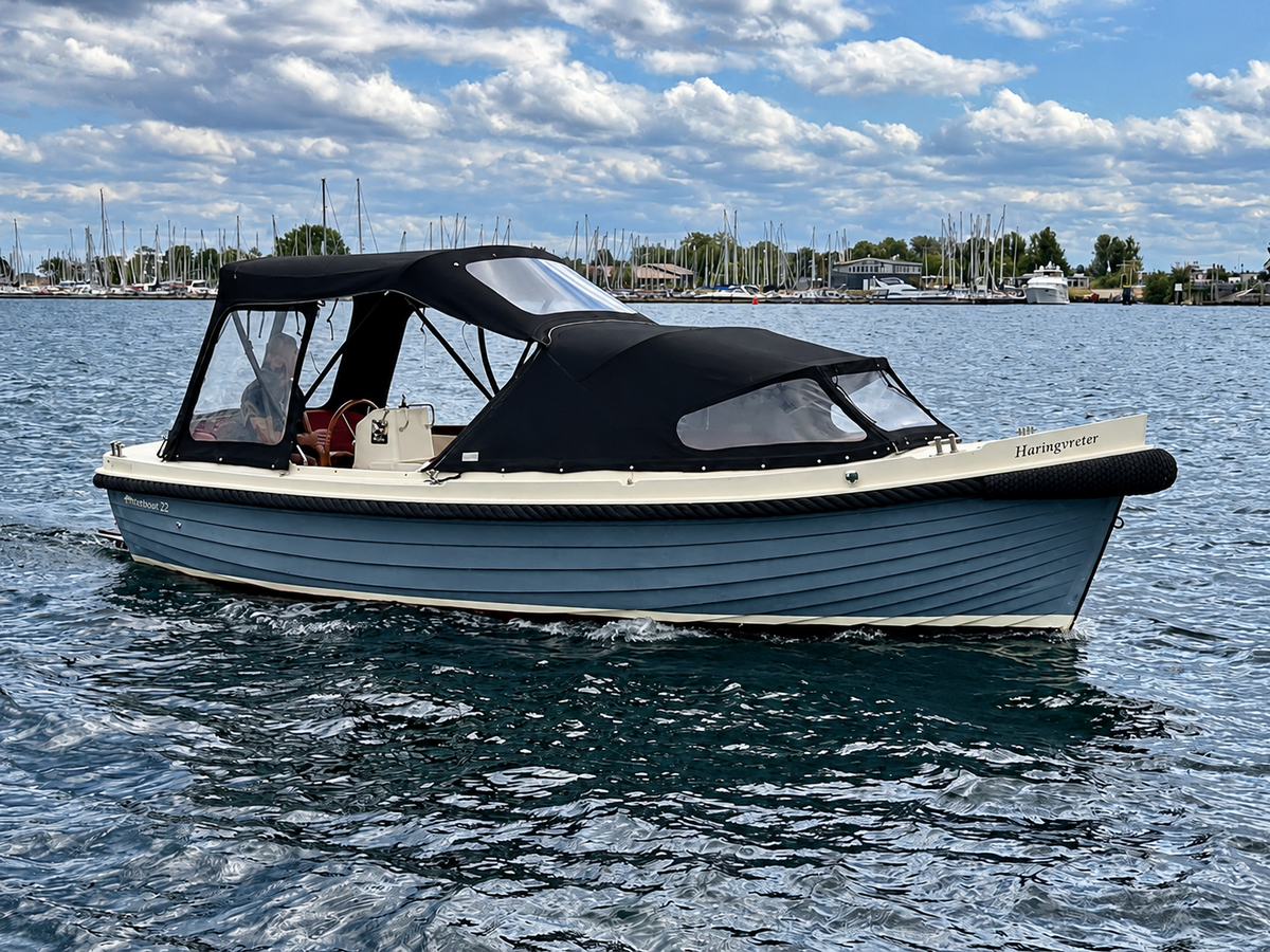 Interboat 22