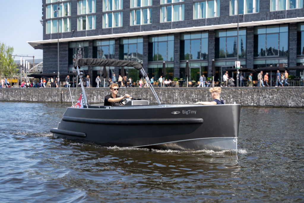 Van Vossen Plugin E-tender 650  — foto 4 van 6