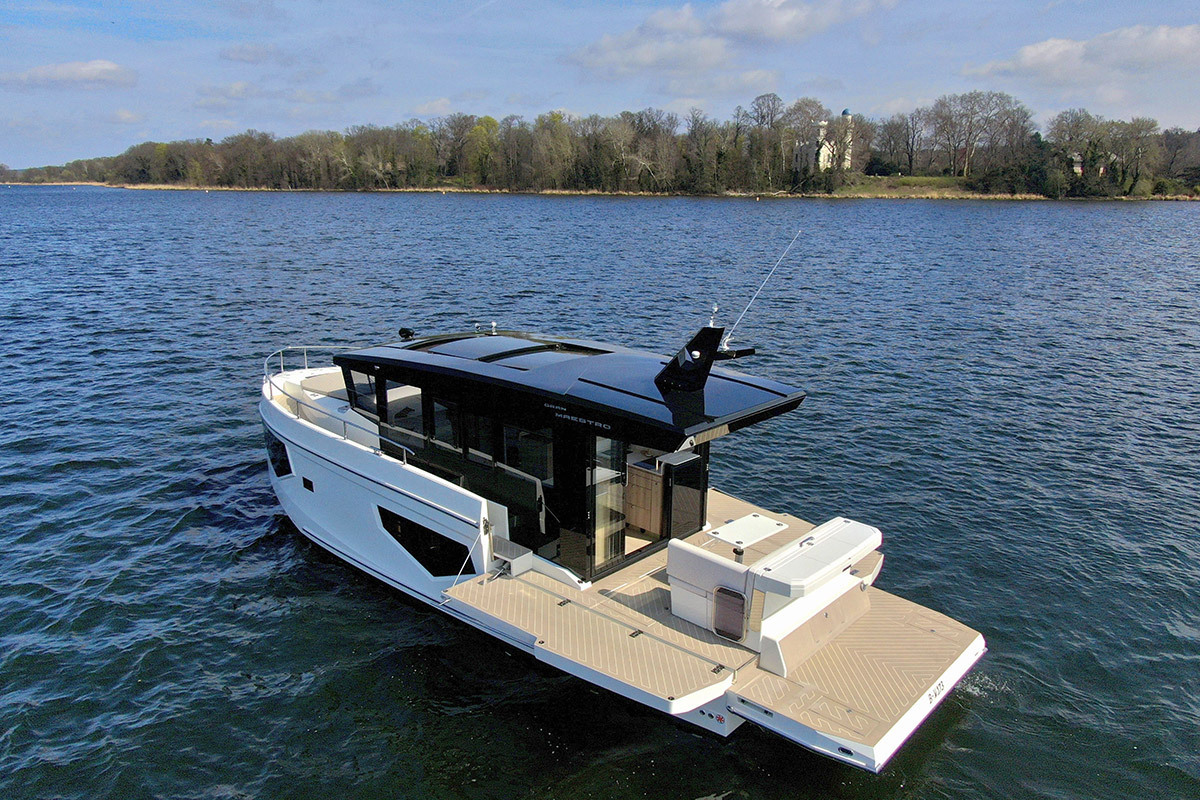 Cobra Yachts Gran Maestro 43 — foto 3 van 12