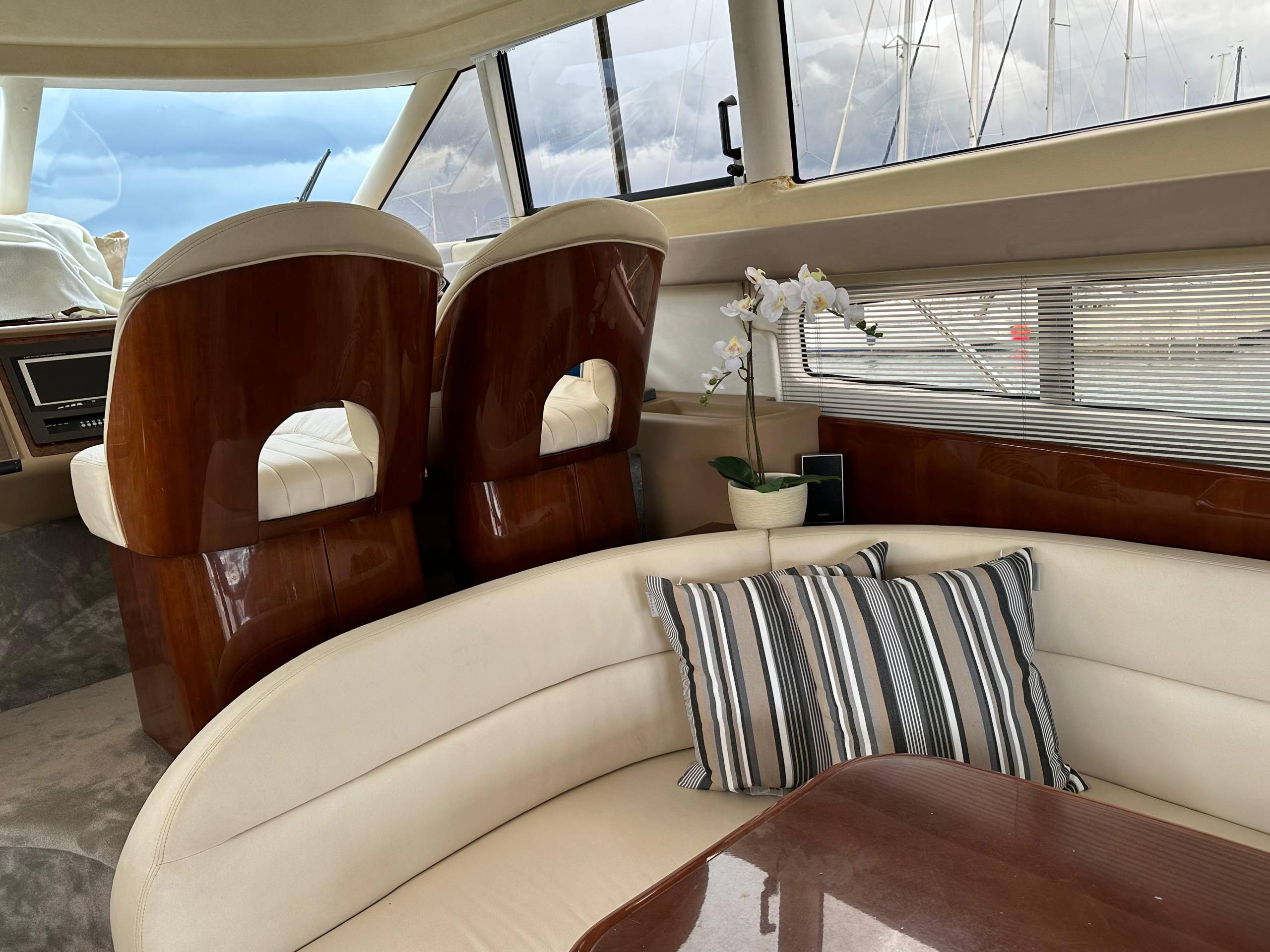 Princess 50 Flybridge - BluYachting — foto 7 van 12