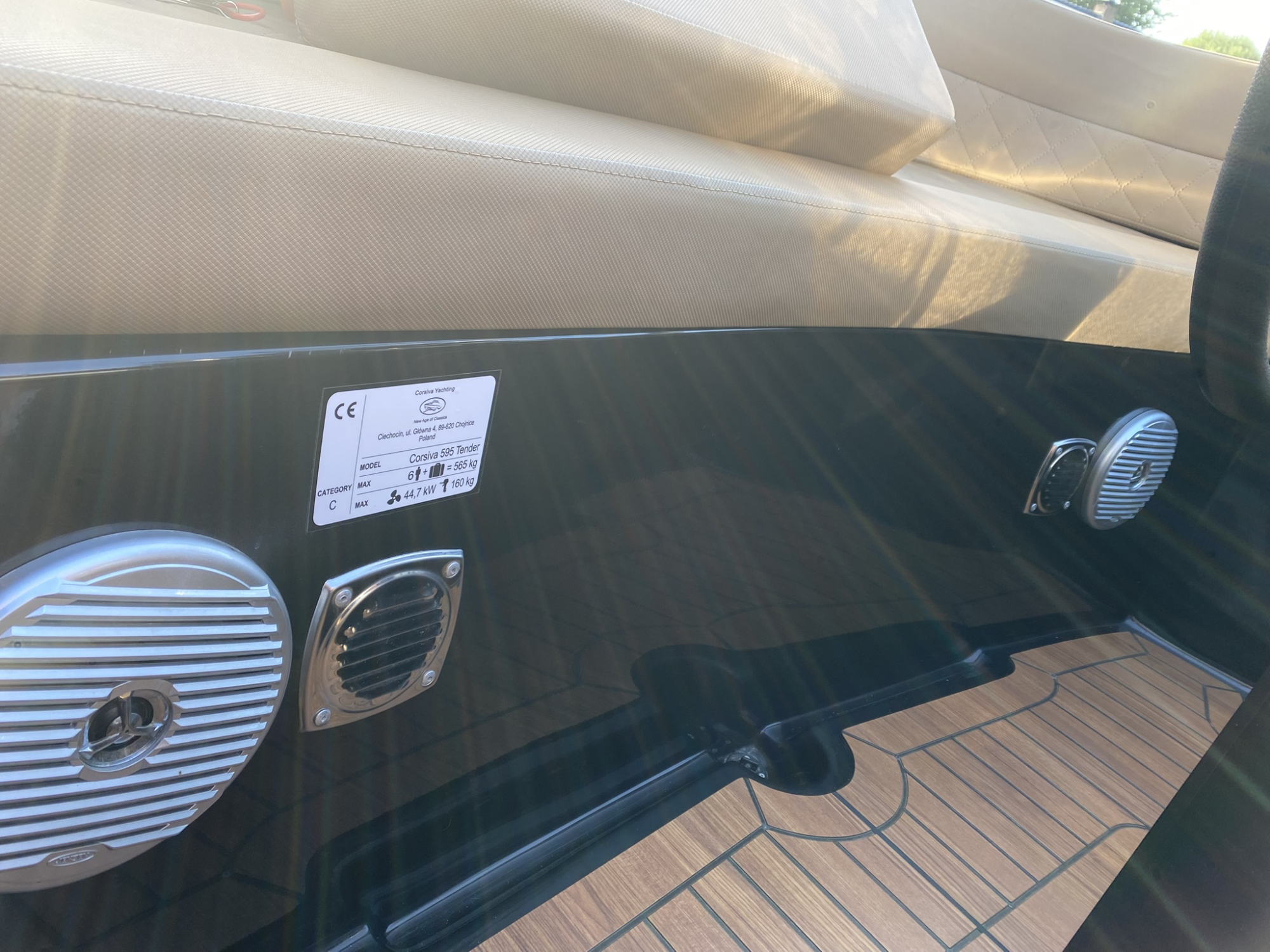 Corsiva 595 met Mercury 25 pk - bouwjaar 2024 — foto 10 van 12